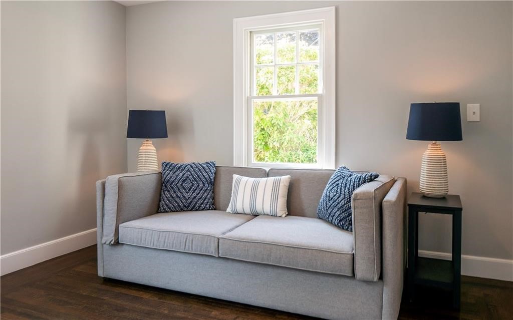 118 Ruggles Avenue 101