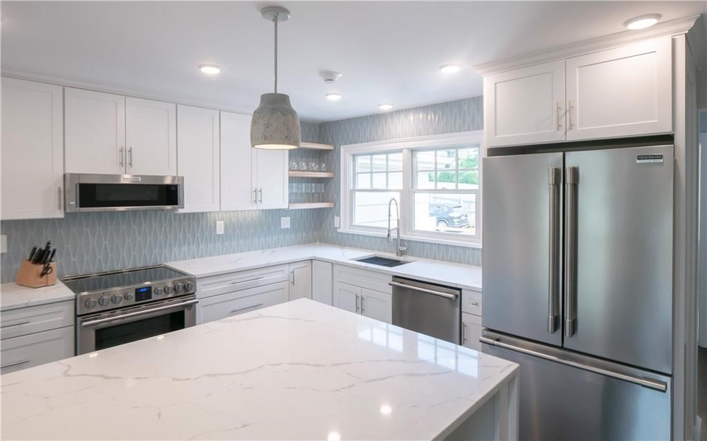 118 Ruggles Avenue 101