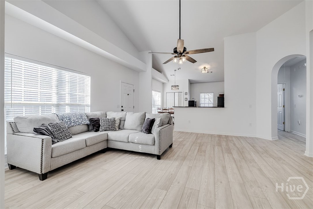 58 Stonelake Circle