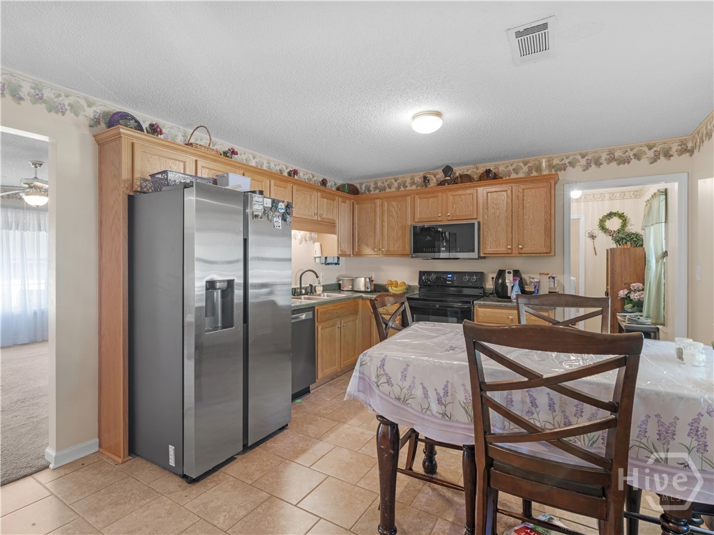 502 Veal Road
