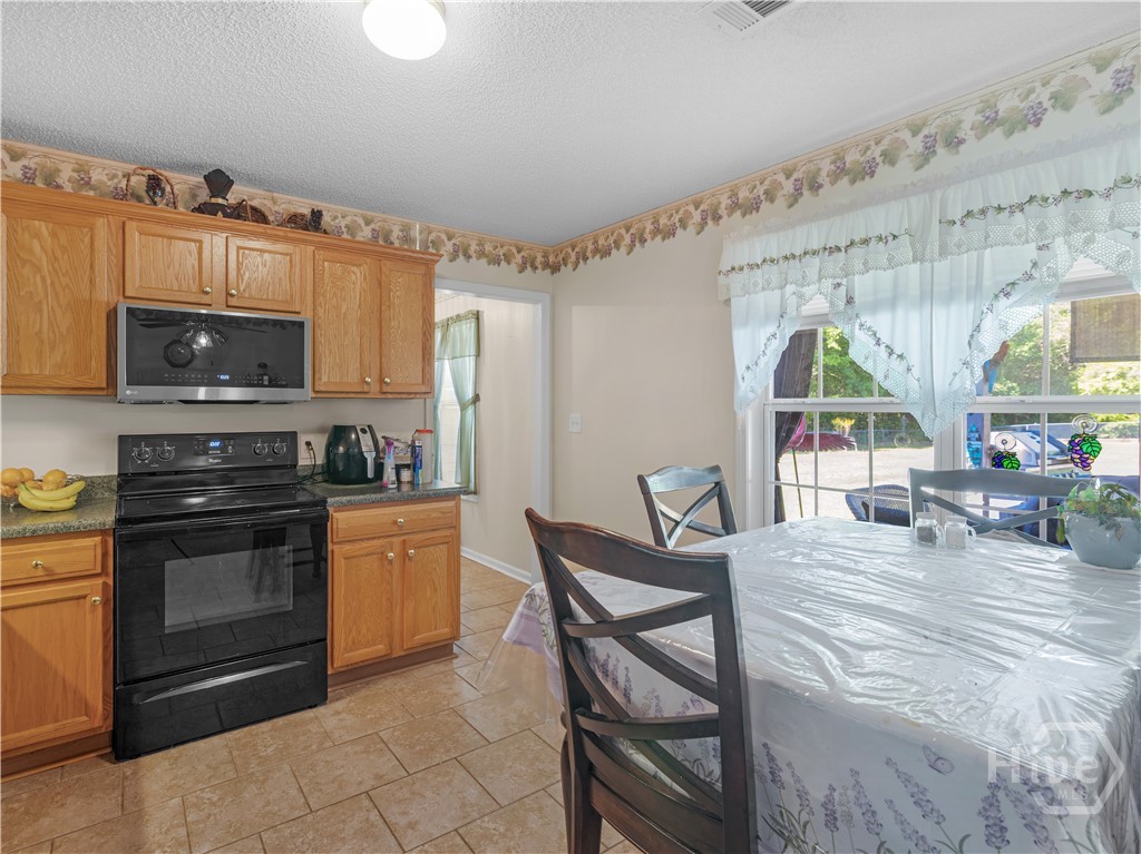 502 Veal Road