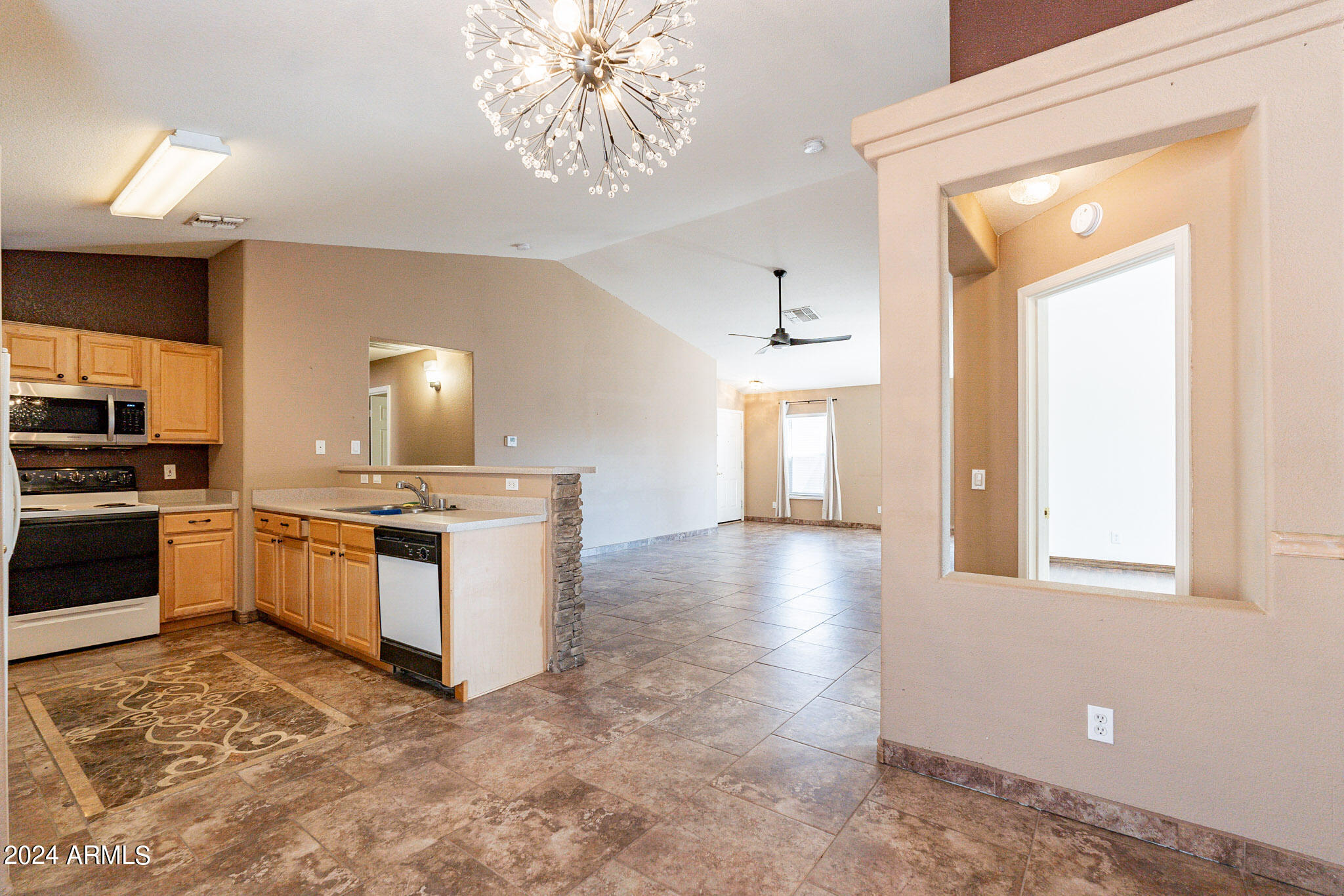 9143 W Deanna Drive