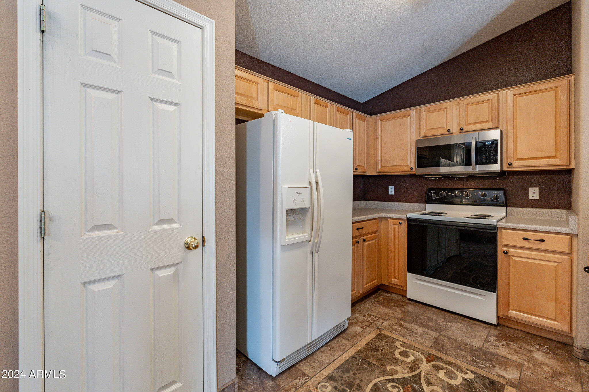 9143 W Deanna Drive