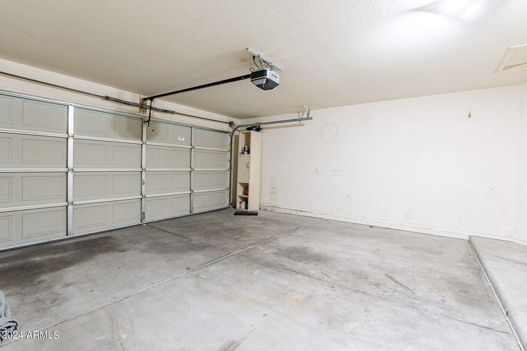 9143 W Deanna Drive