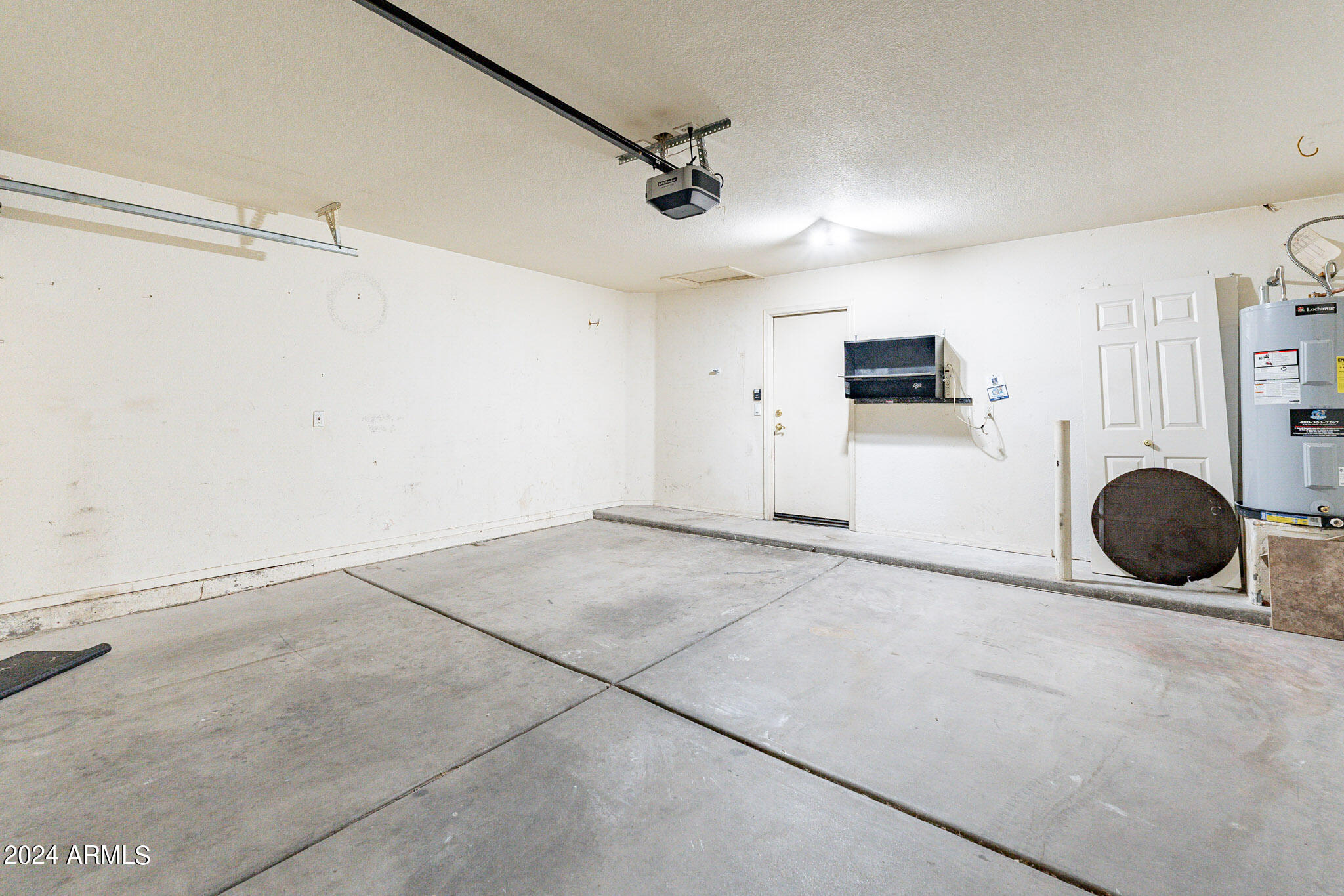 9143 W Deanna Drive