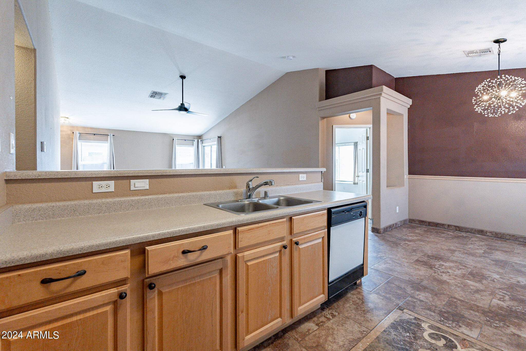 9143 W Deanna Drive