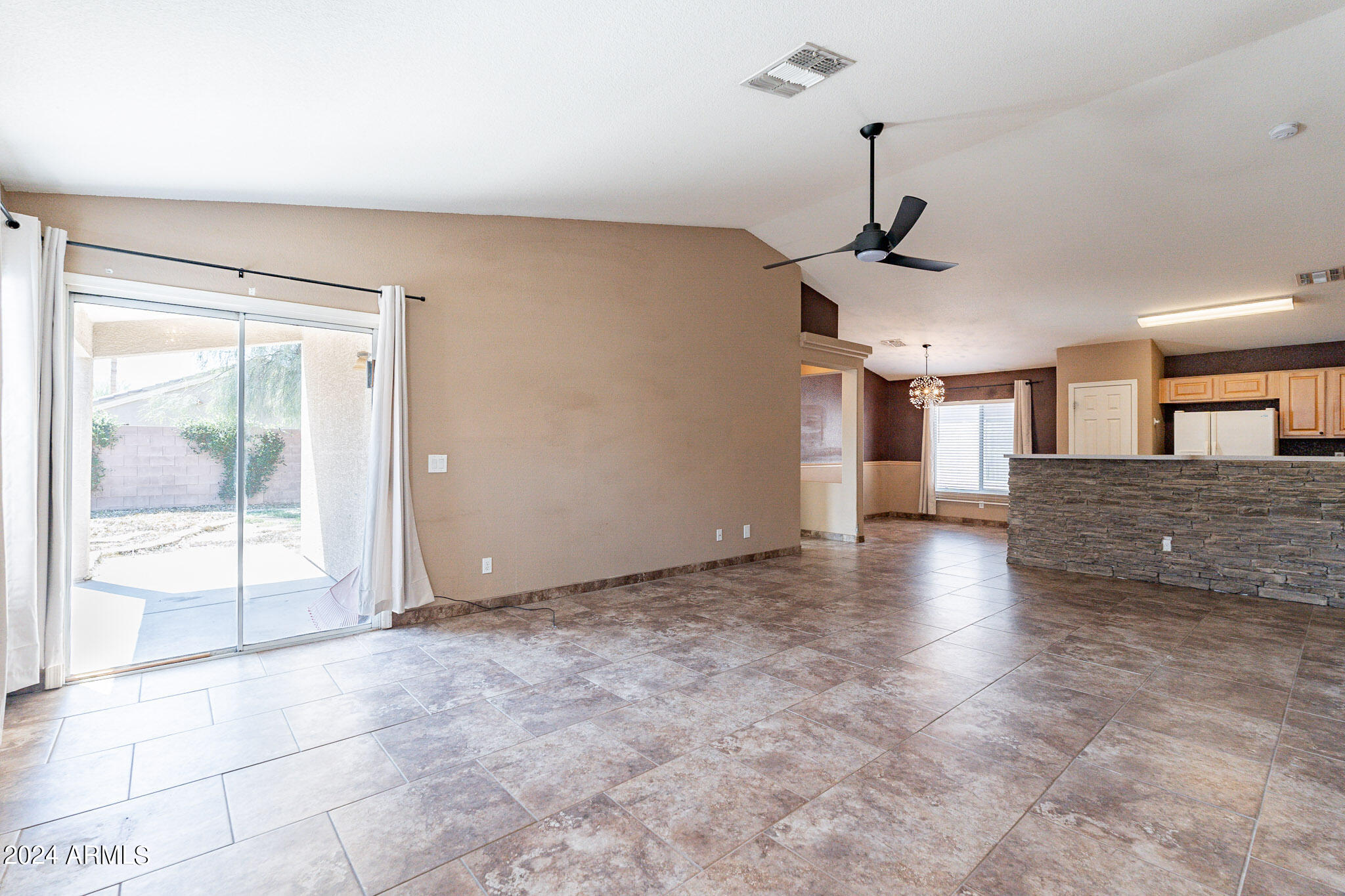 9143 W Deanna Drive