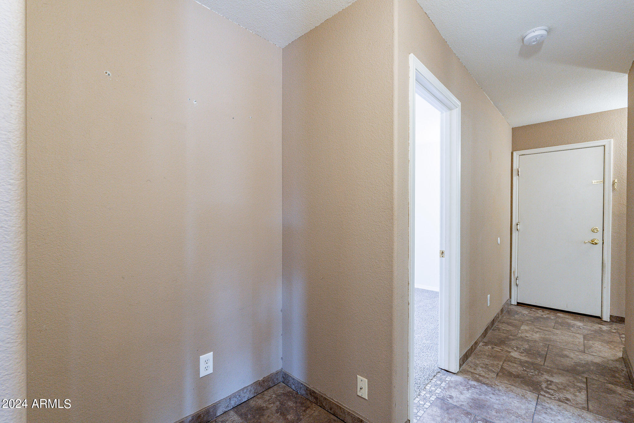 9143 W Deanna Drive