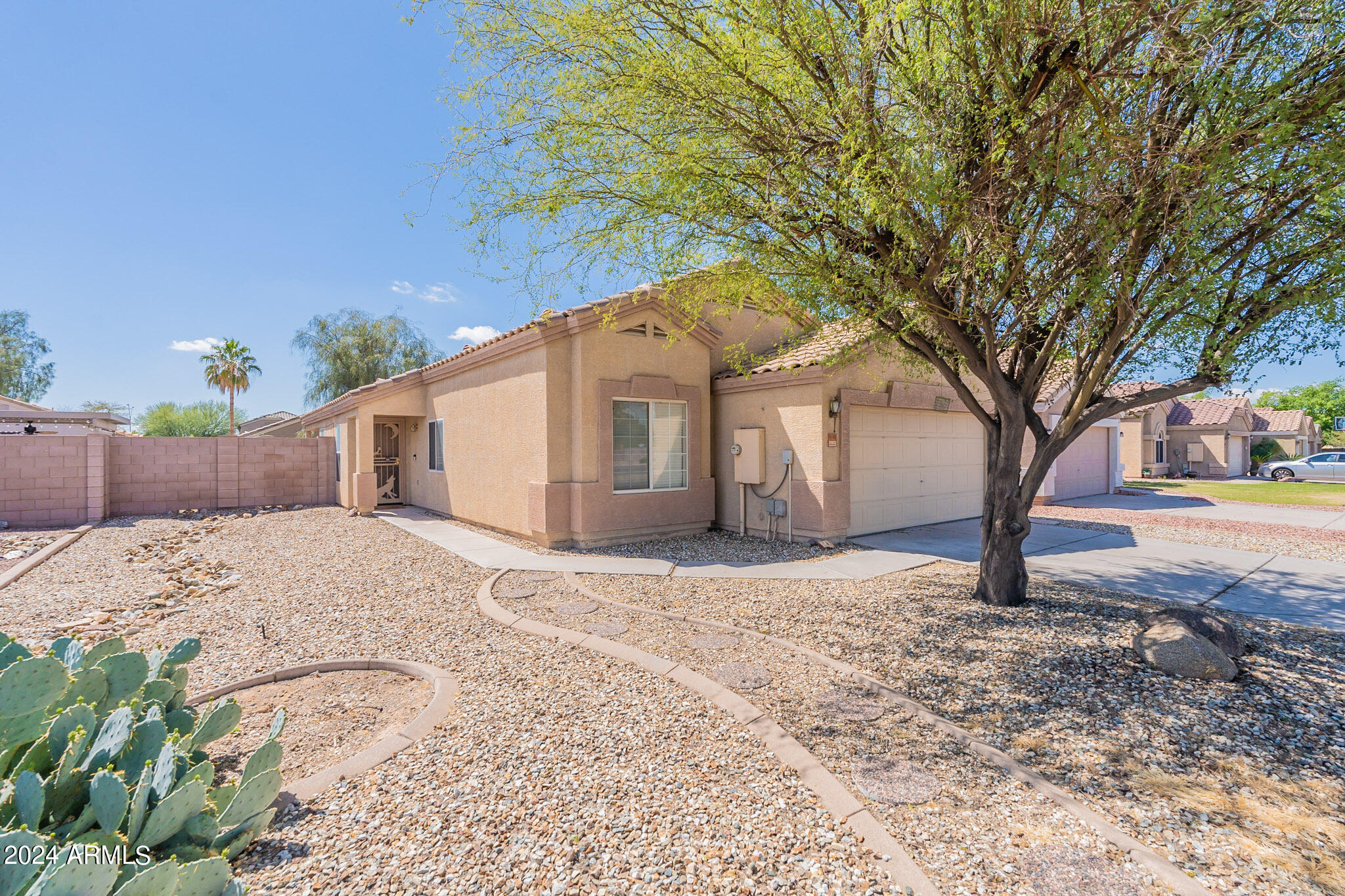 9143 W Deanna Drive