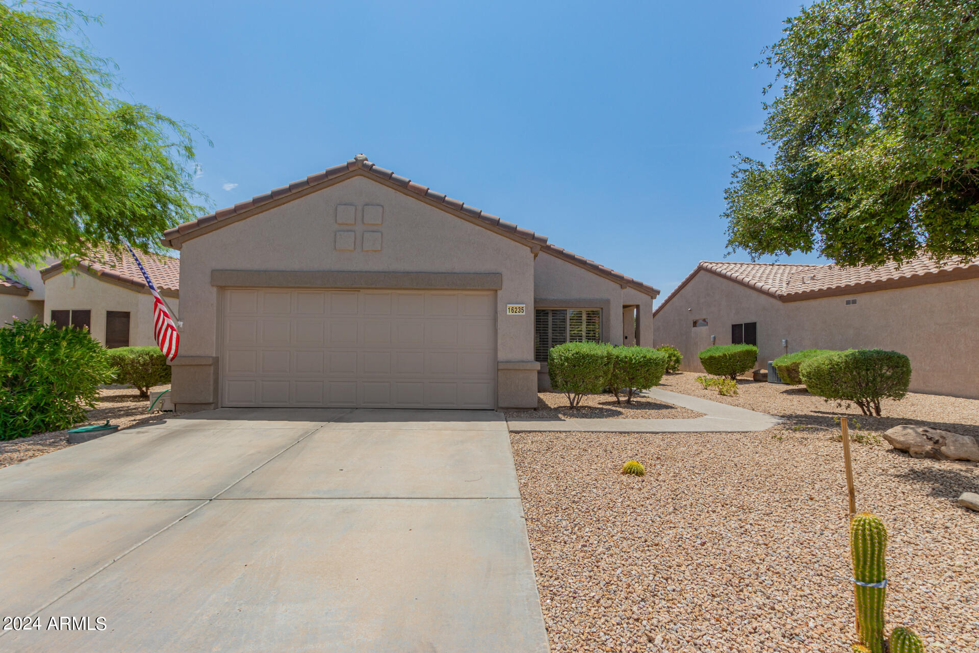 16235 W MOUNTAIN PASS Drive
