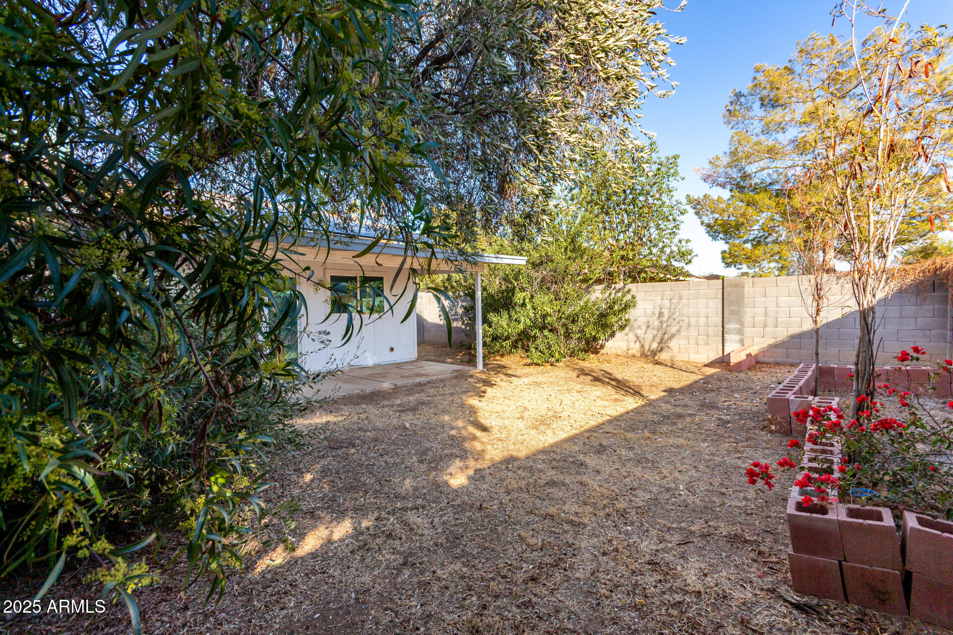 3009 W POTTER Drive