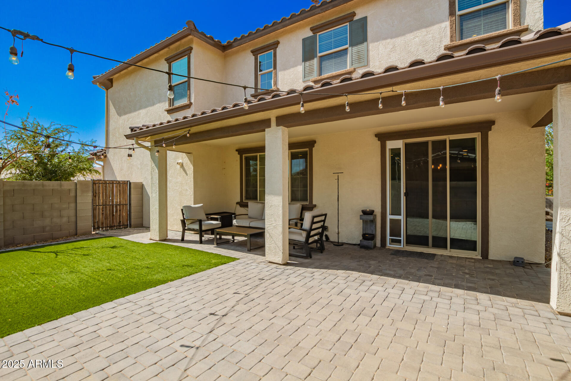 263 N WILSON Drive