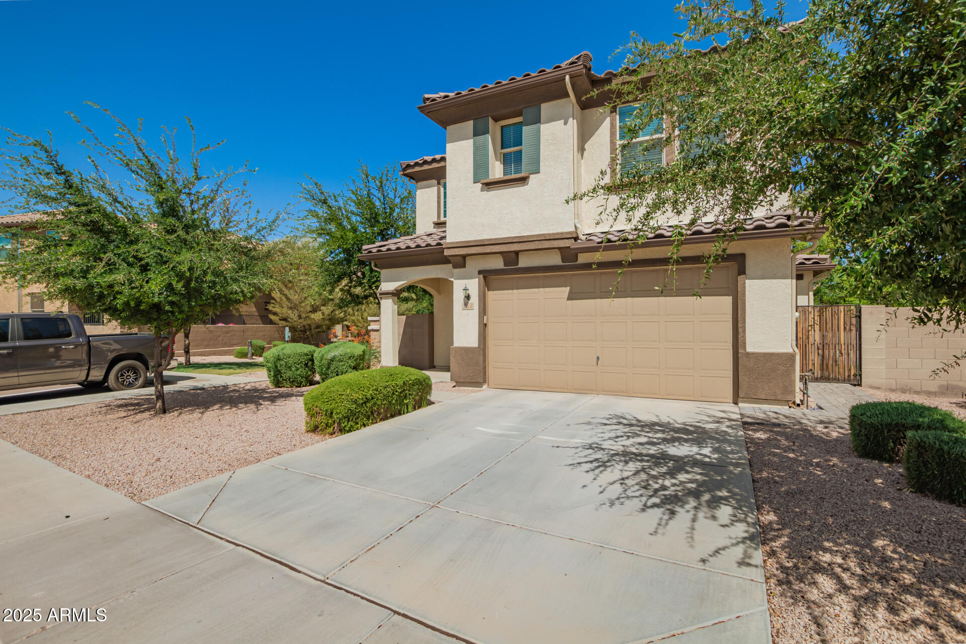 263 N WILSON Drive