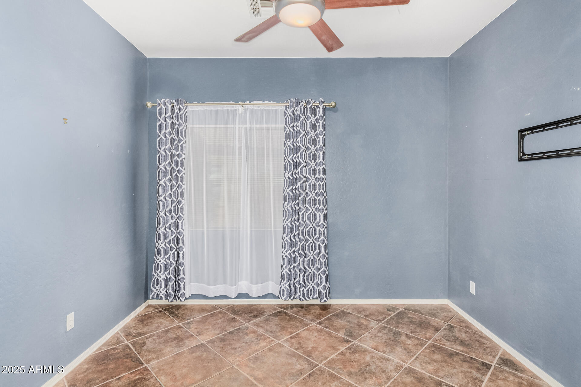 17102 W SAGUARO Lane