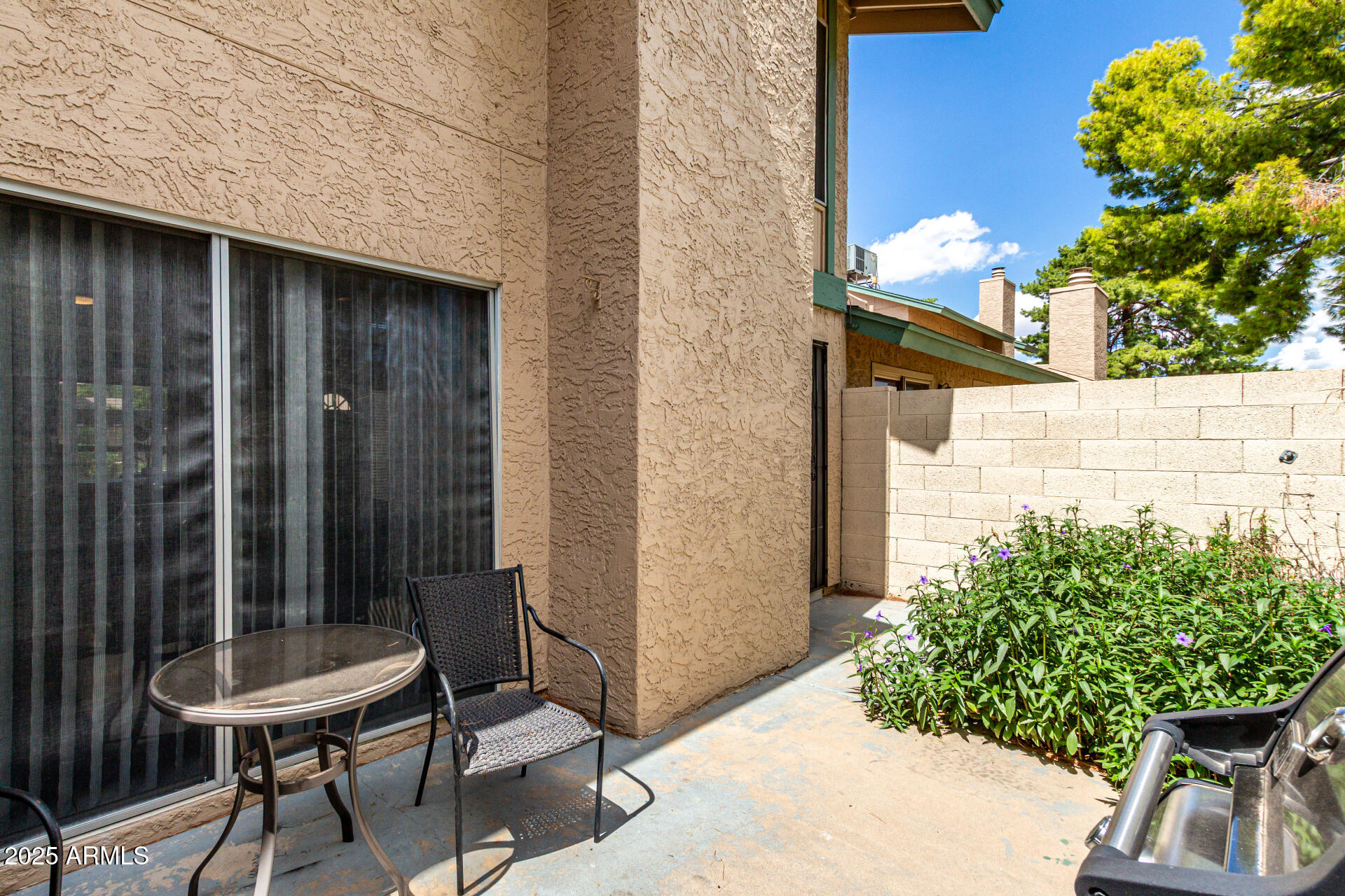4504 W CONTINENTAL Drive