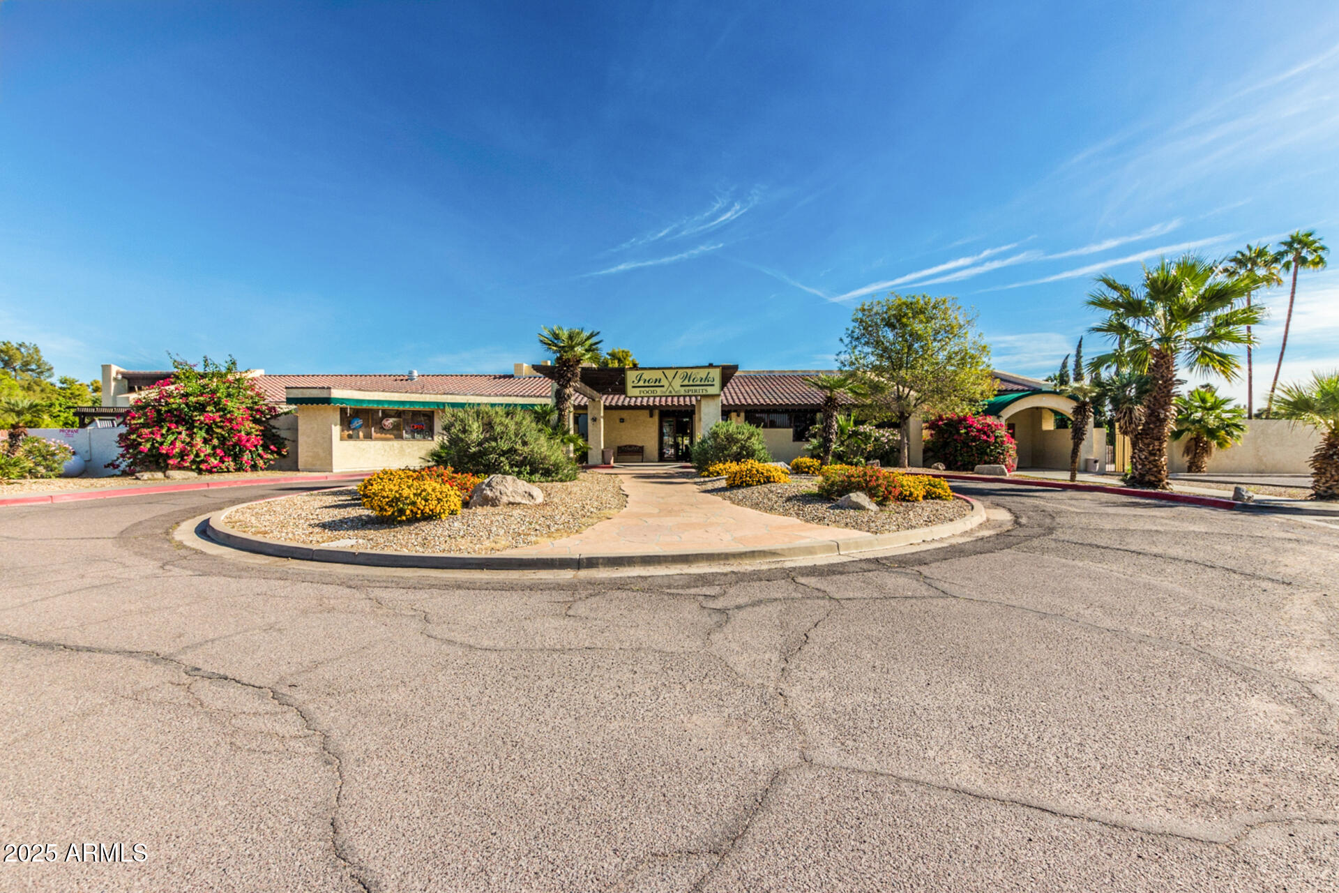 4504 W CONTINENTAL Drive