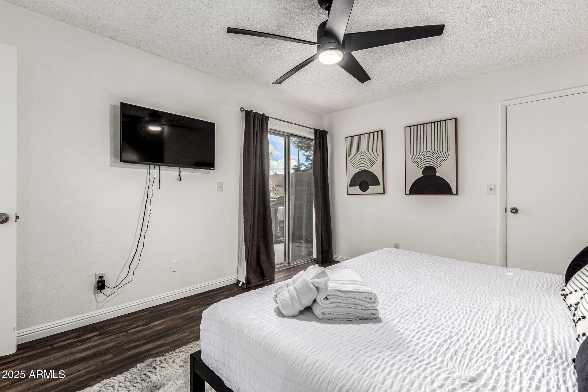4504 W CONTINENTAL Drive