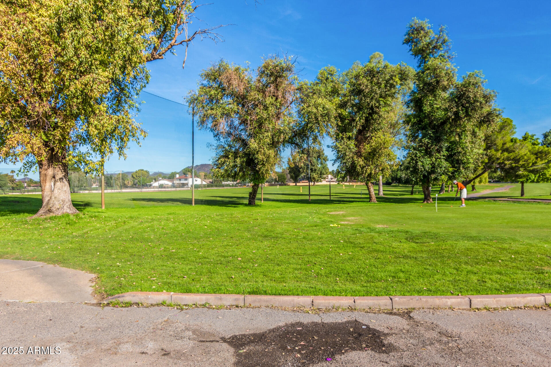 4504 W CONTINENTAL Drive