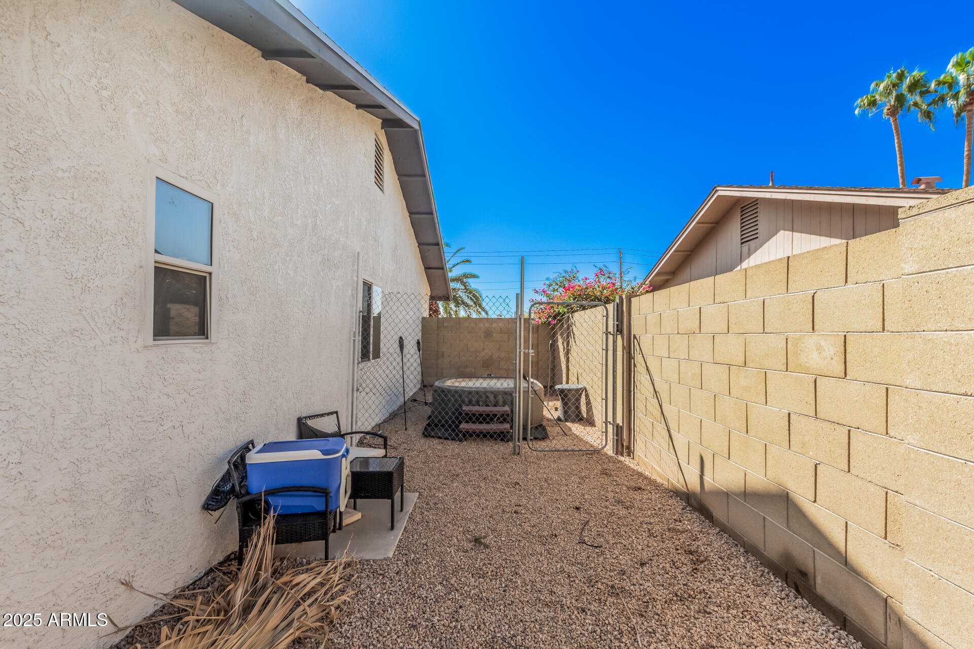 4950 W GROVERS Avenue, Glendale