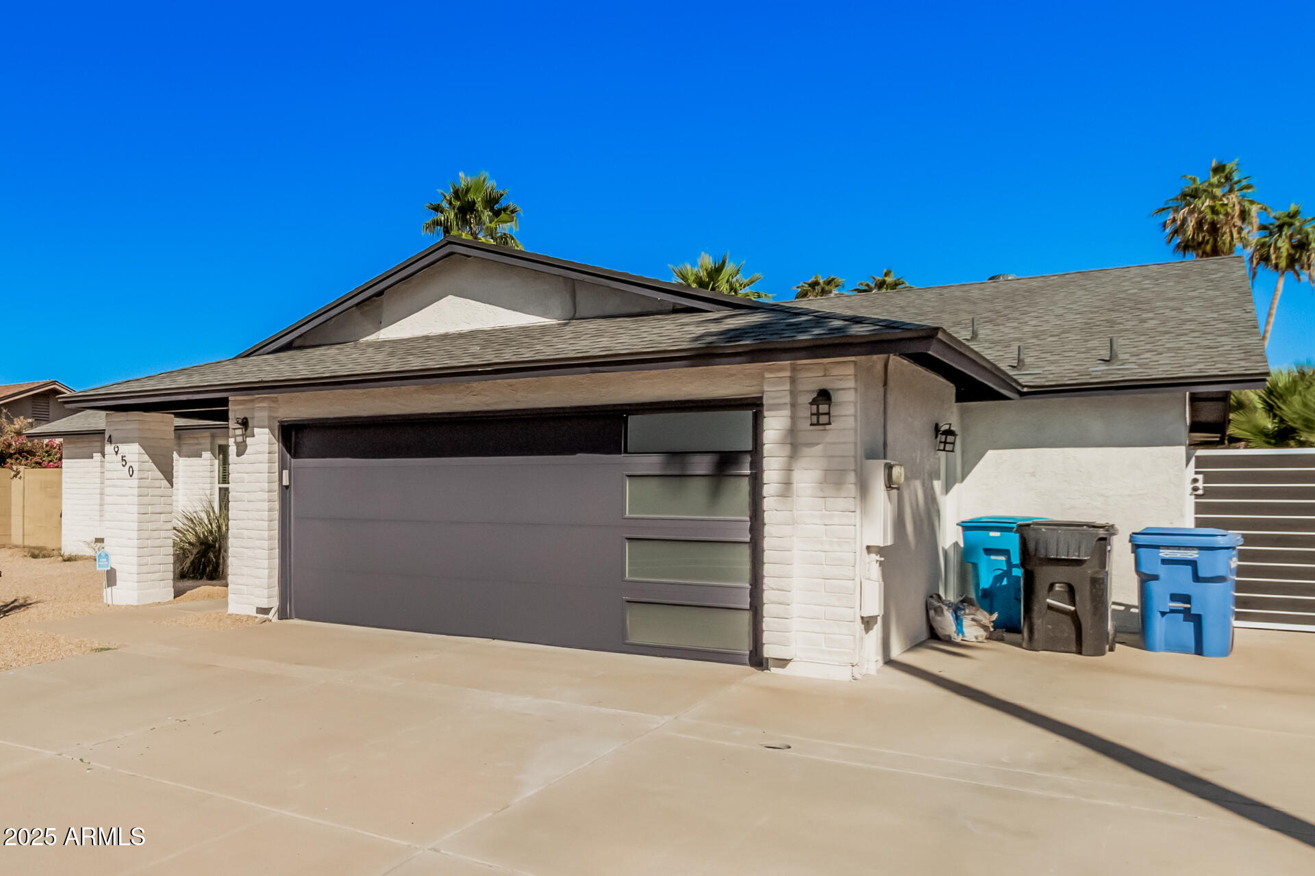 4950 W GROVERS Avenue, Glendale