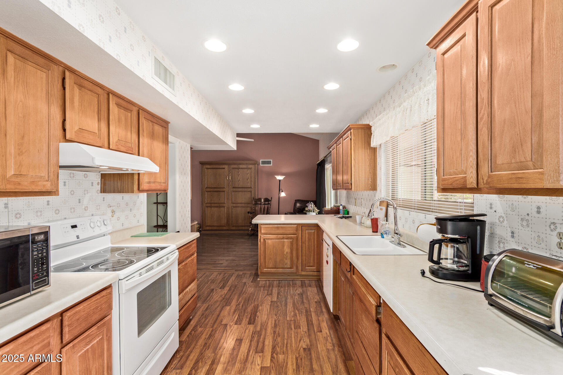 13903 W ELMBROOK Drive