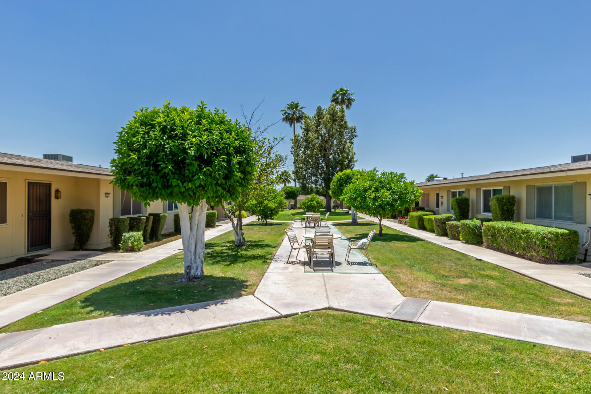 10935 W SANTA FE Drive