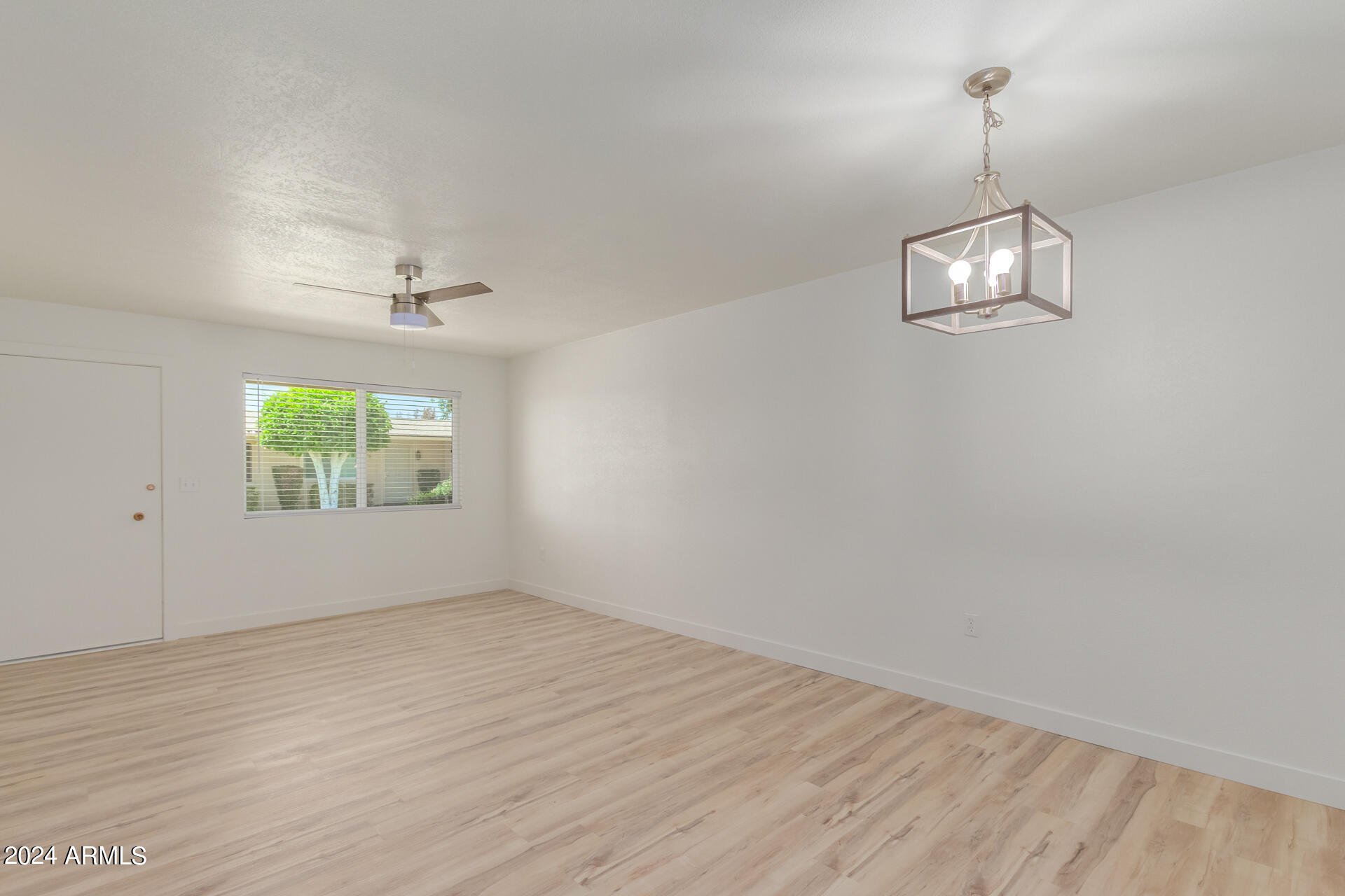 10935 W SANTA FE Drive