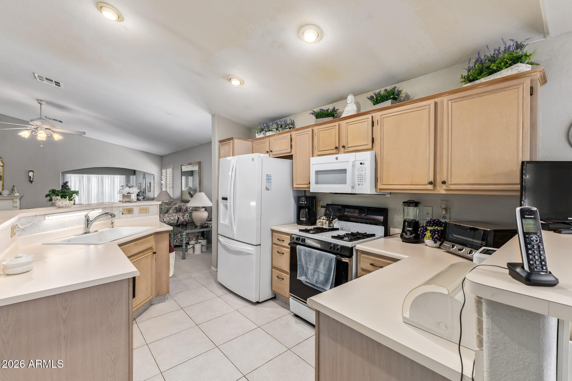 8432 W CHARTER OAK Road