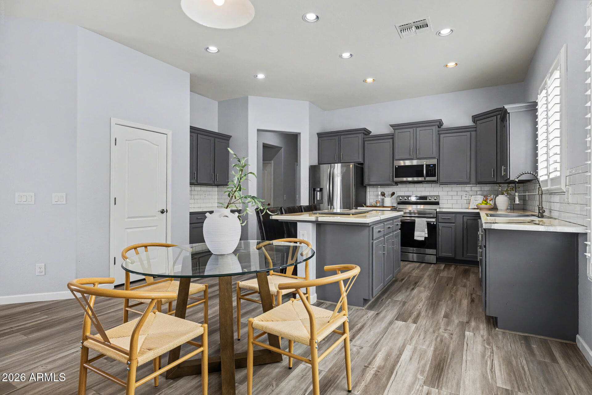 18970 N STONEGATE Road