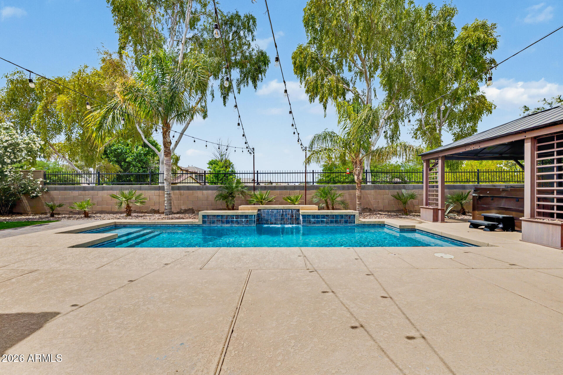 18970 N STONEGATE Road