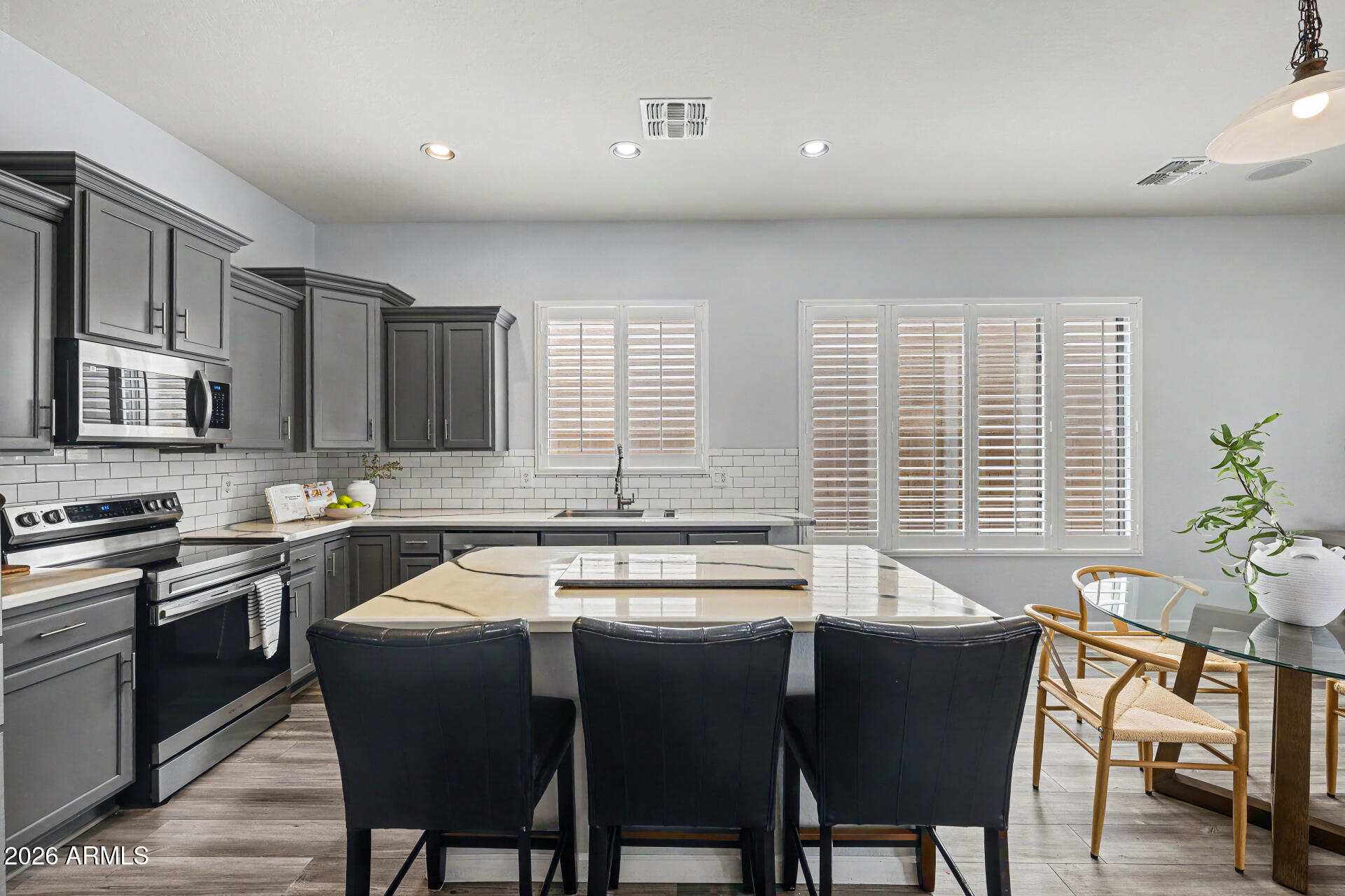 18970 N STONEGATE Road