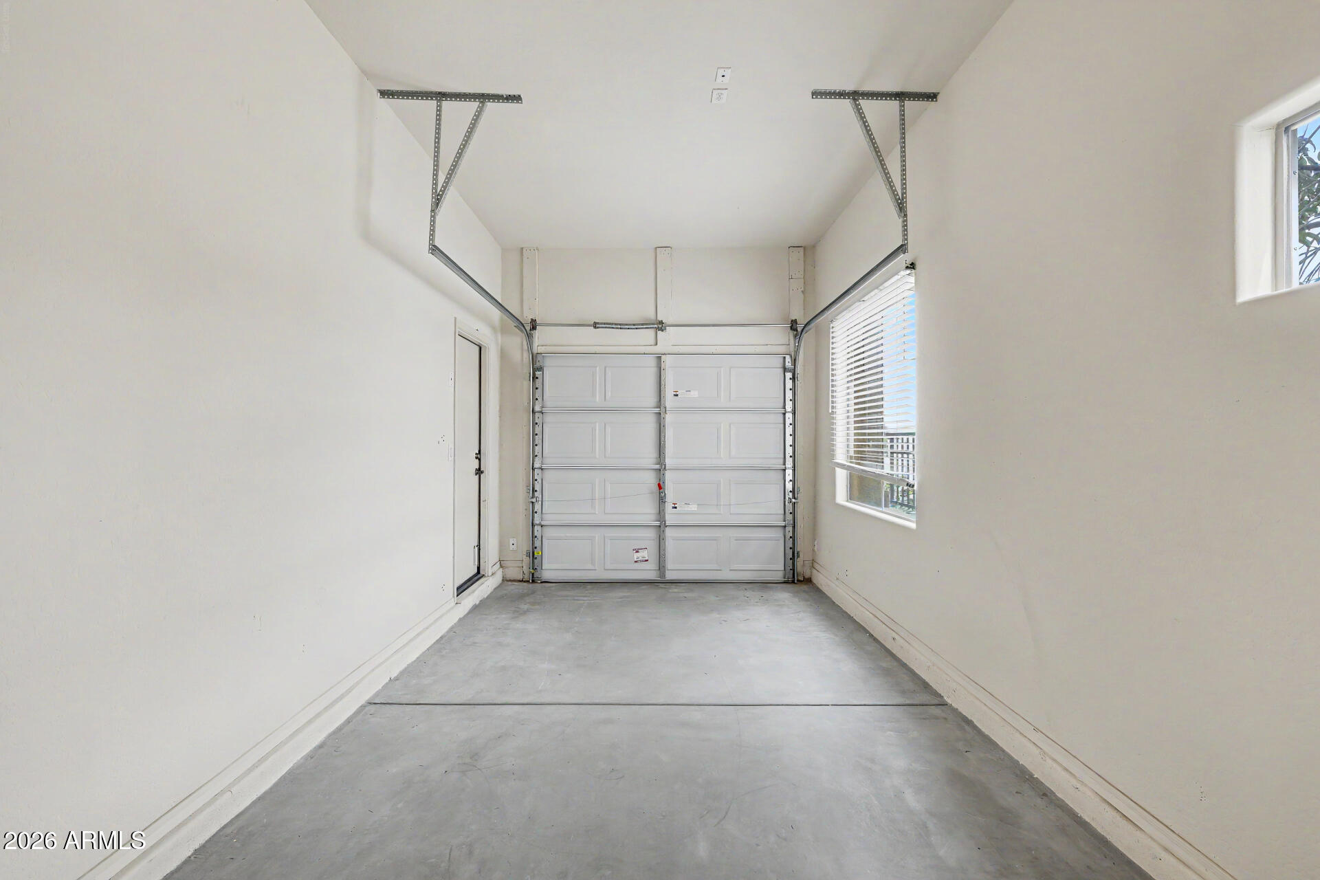 18970 N STONEGATE Road