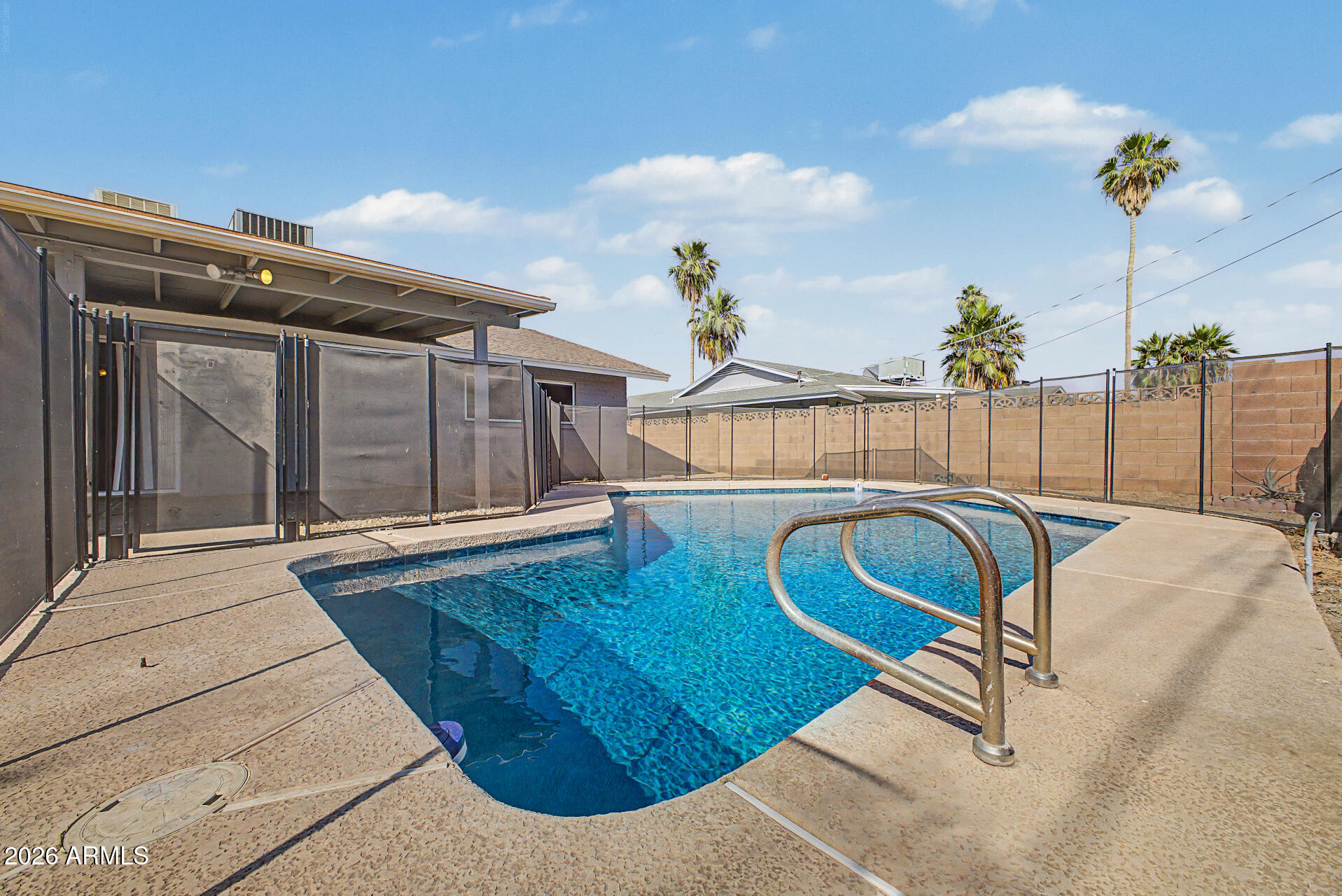 4141 W MISSOURI Avenue