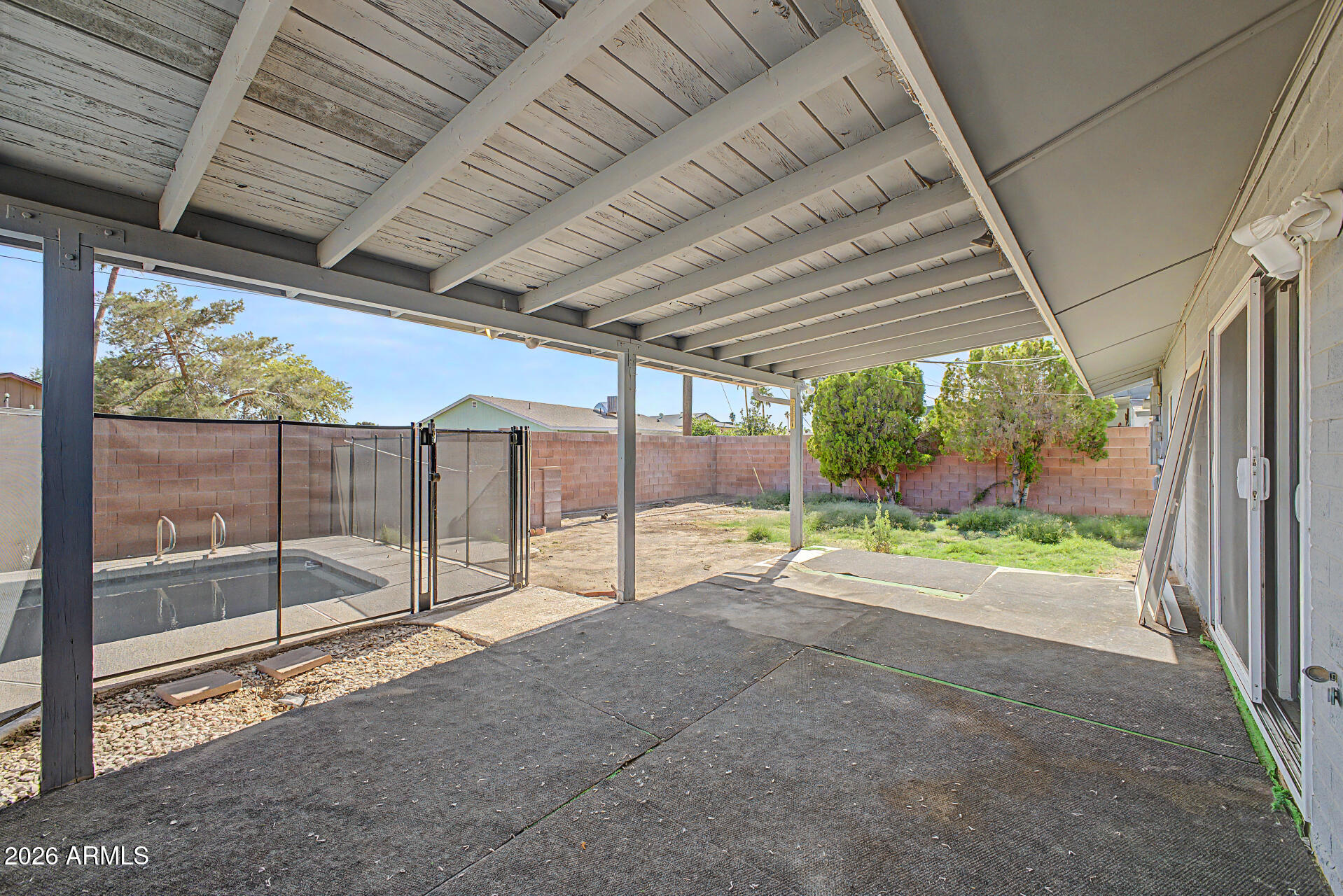 4141 W MISSOURI Avenue