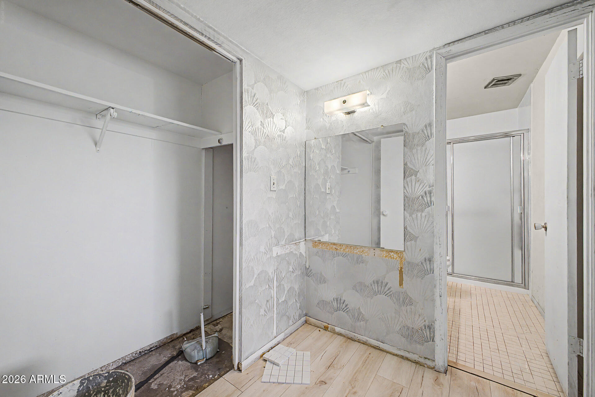 4141 W MISSOURI Avenue