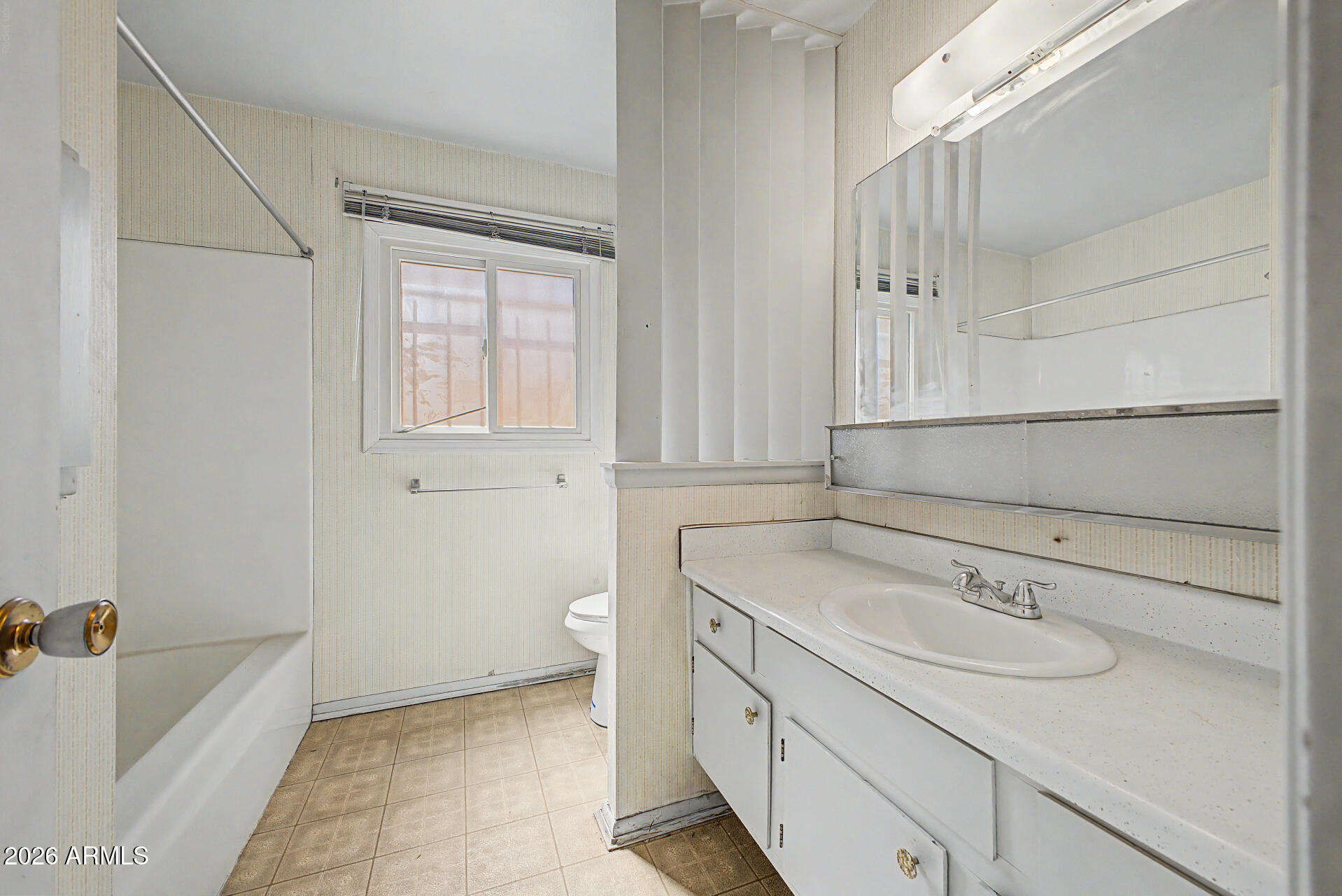 4141 W MISSOURI Avenue