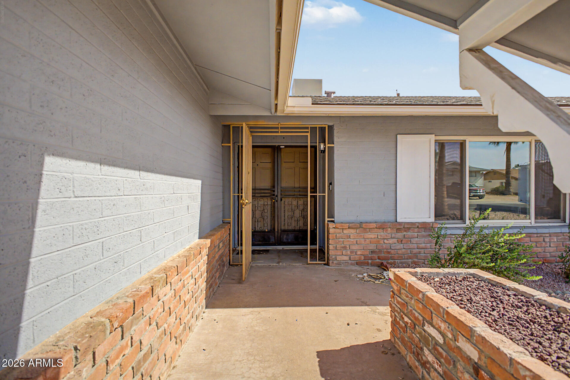 4141 W MISSOURI Avenue