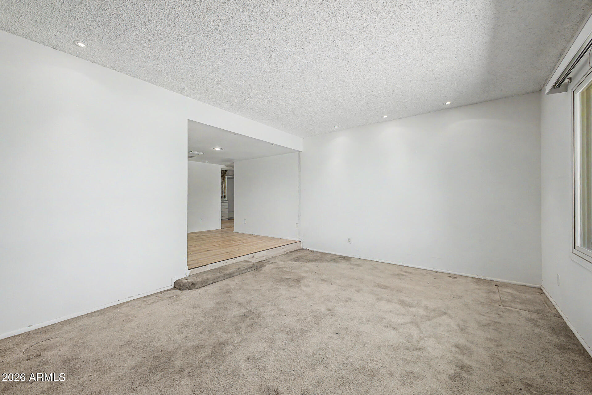 4141 W MISSOURI Avenue