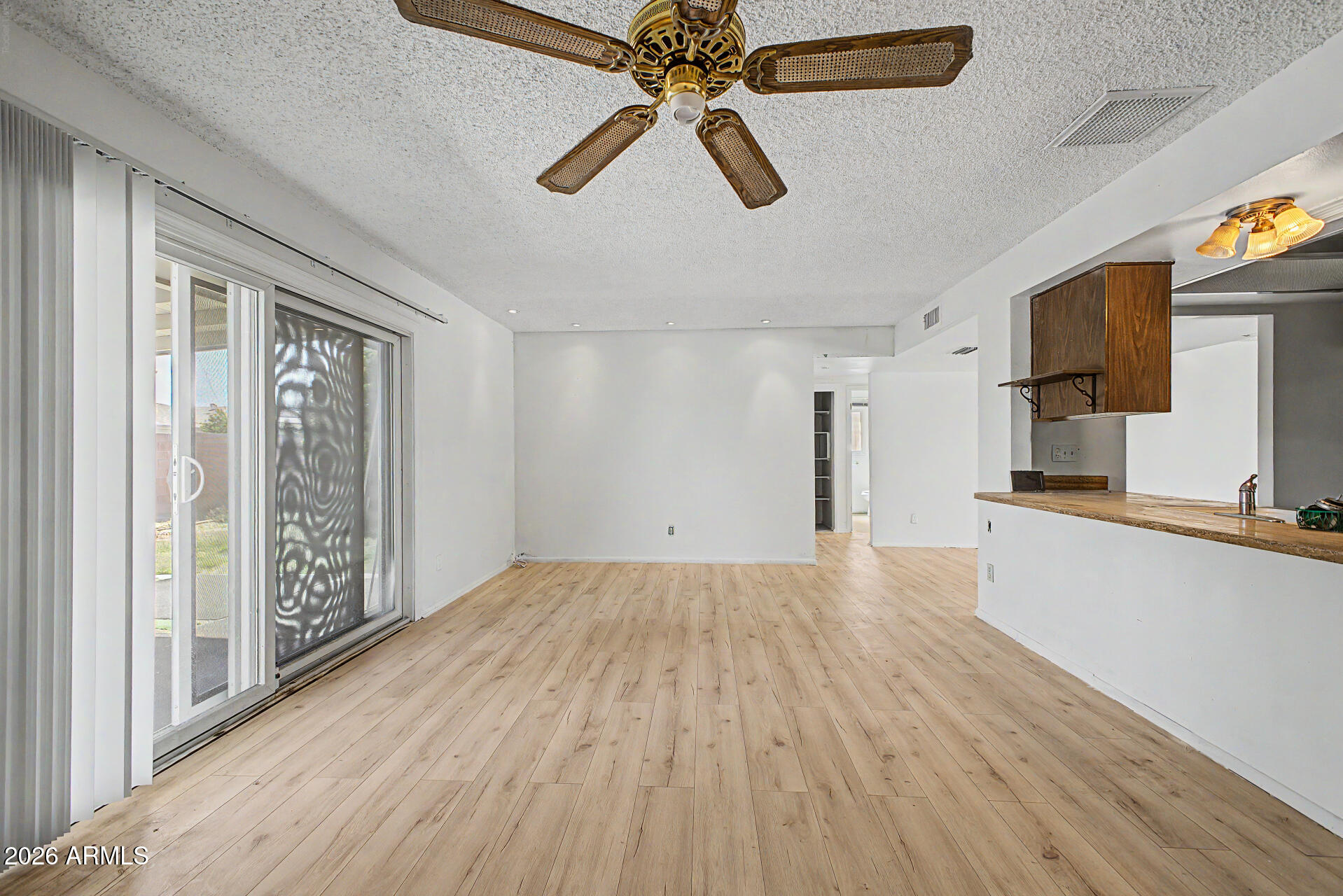 4141 W MISSOURI Avenue