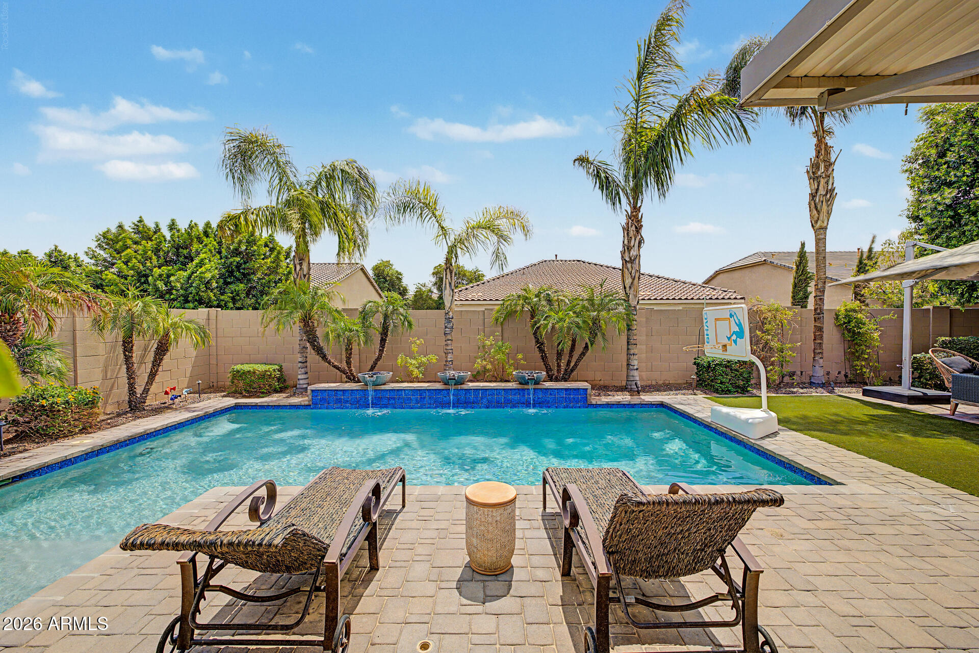 18423 W TURQUOISE Avenue
