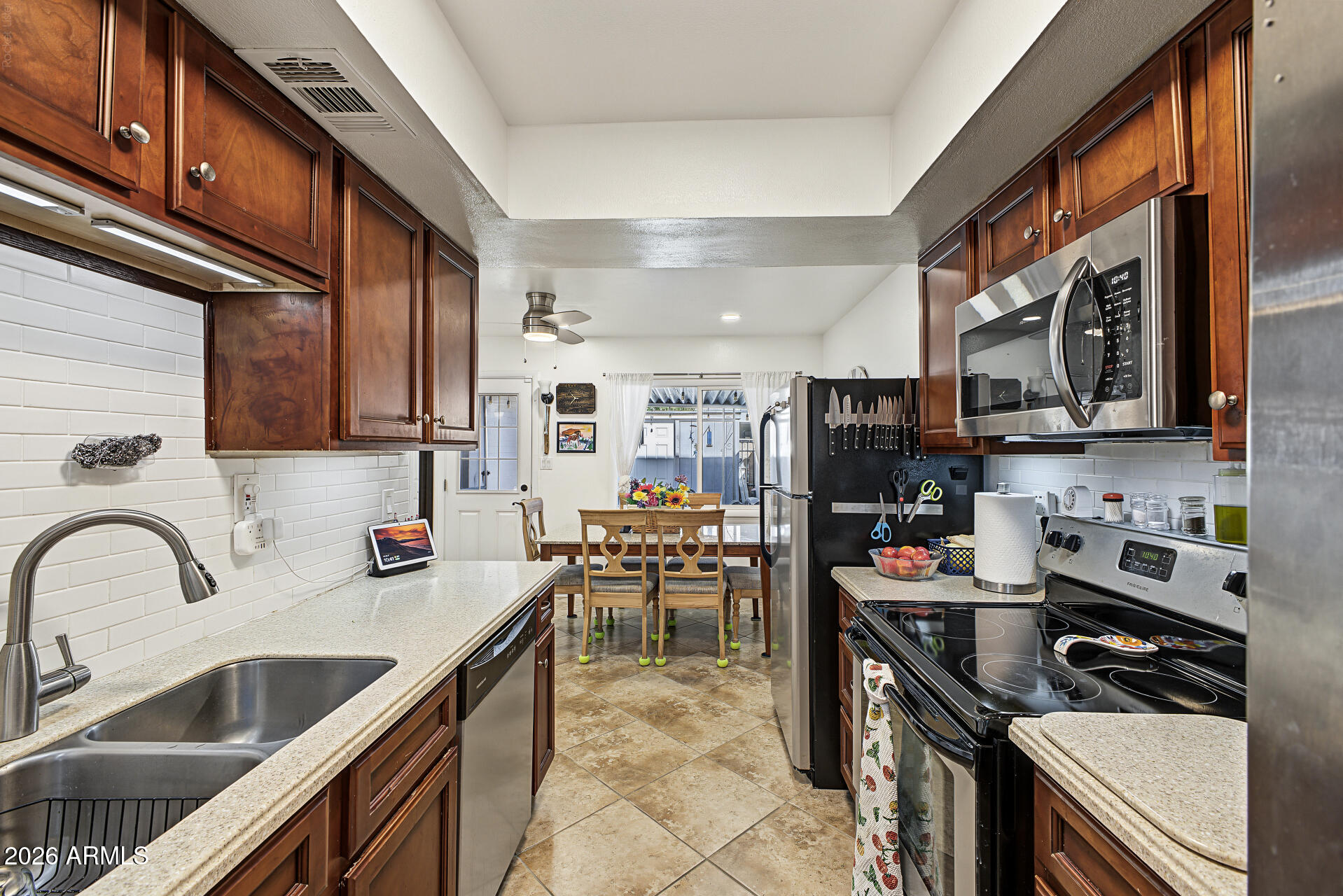 225 N STANDAGE 8