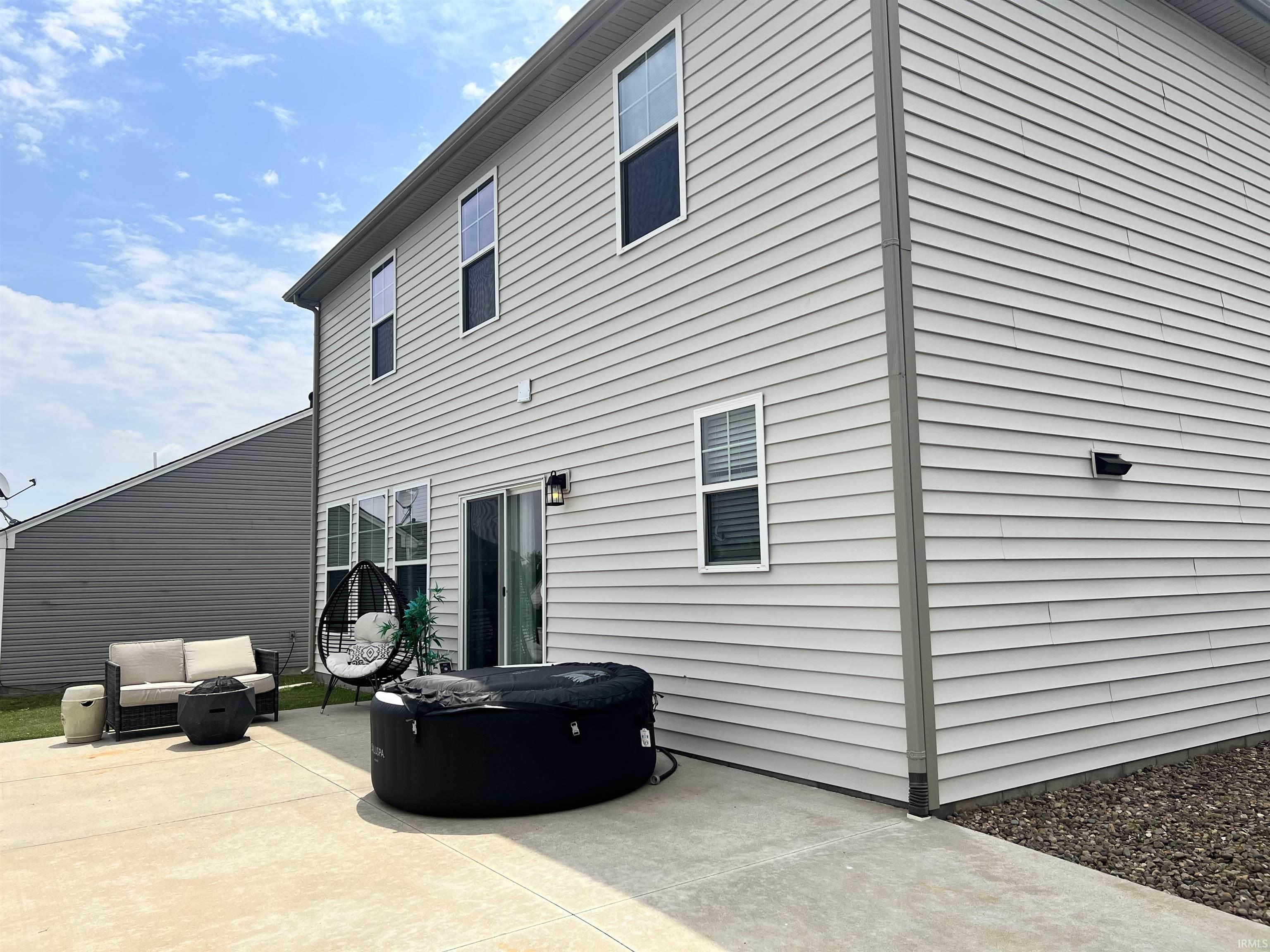 2322 Jamaica Court