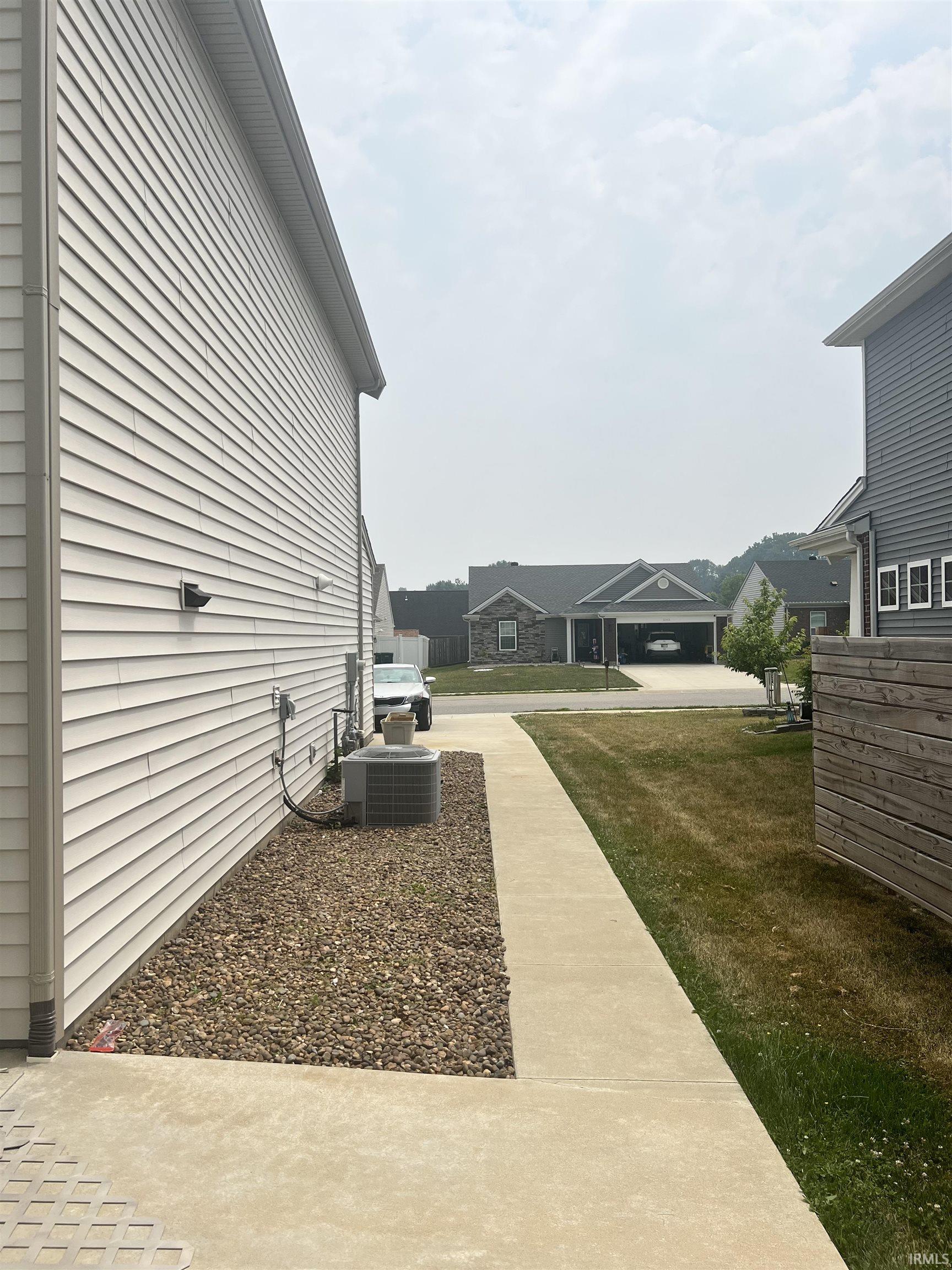 2322 Jamaica Court
