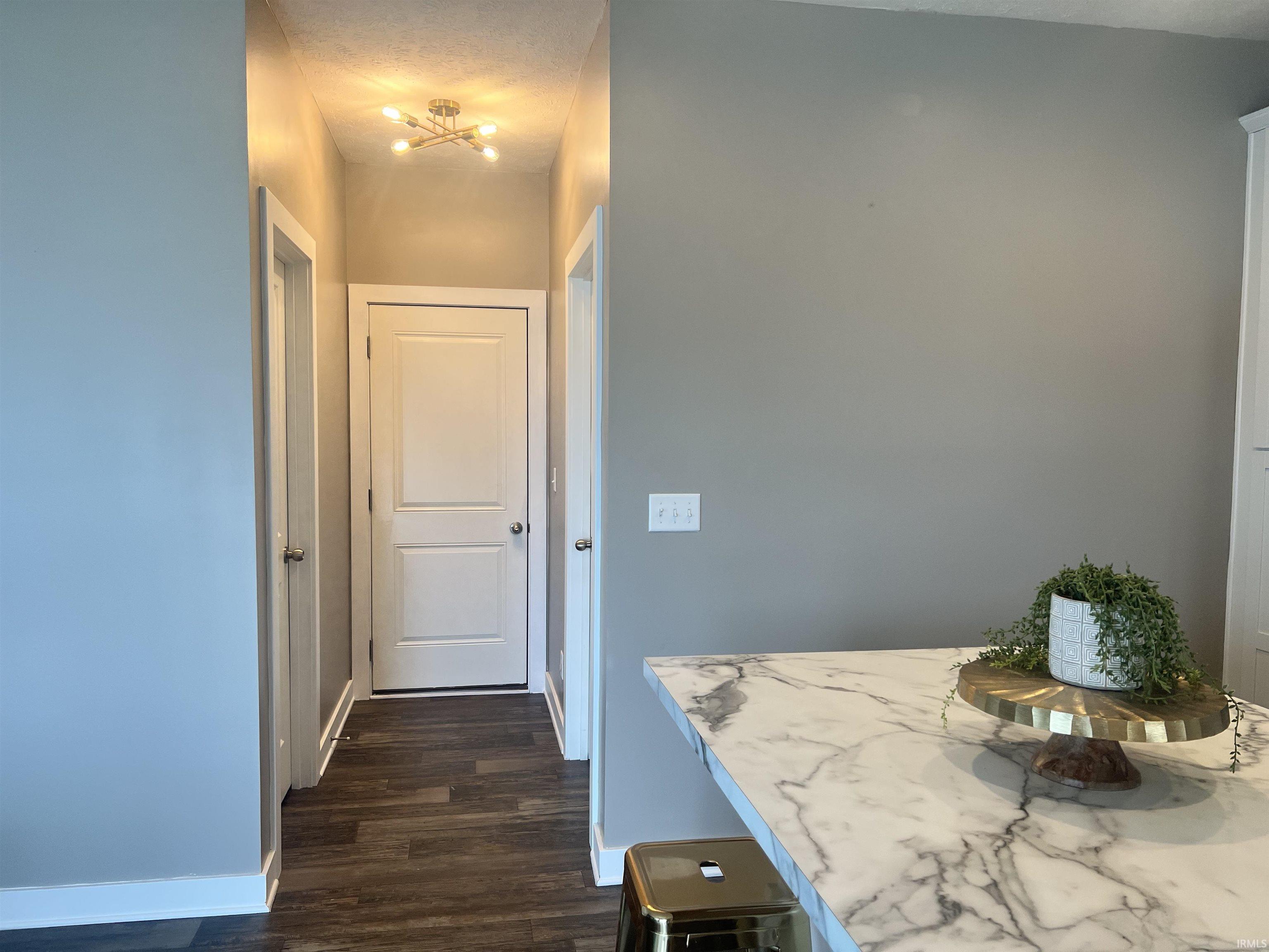 2322 Jamaica Court