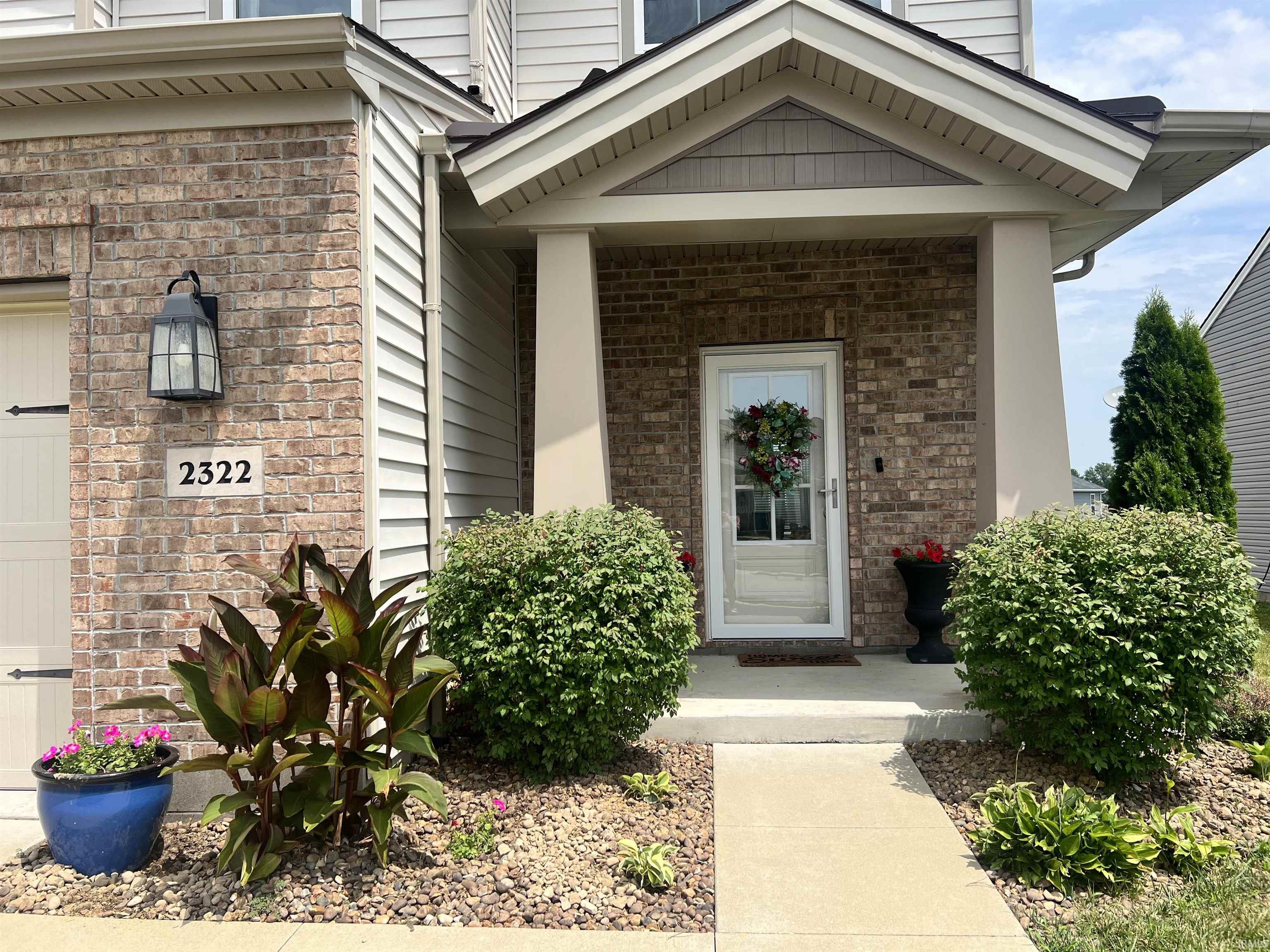 2322 Jamaica Court