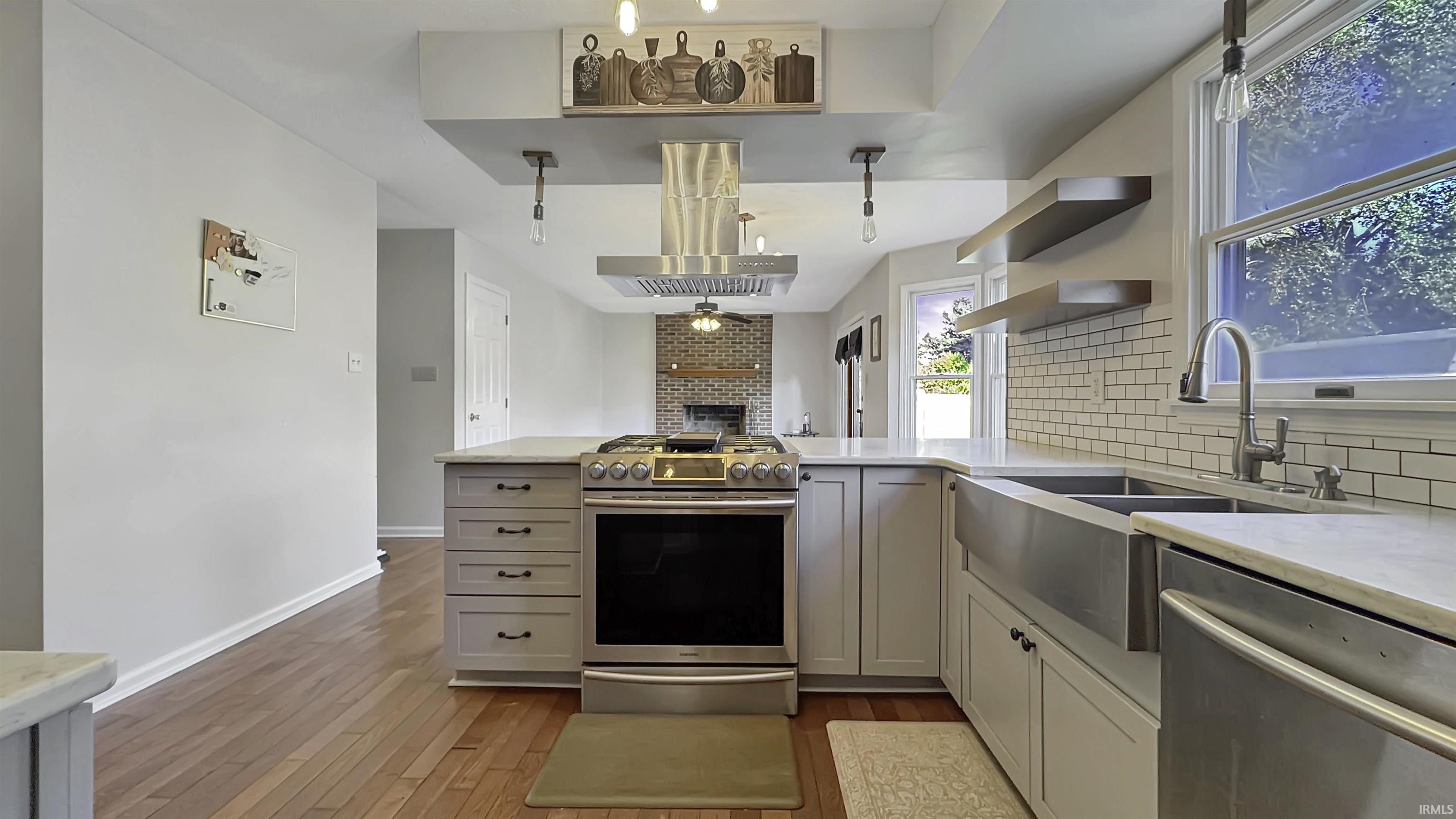 10211 Kimberly Lane