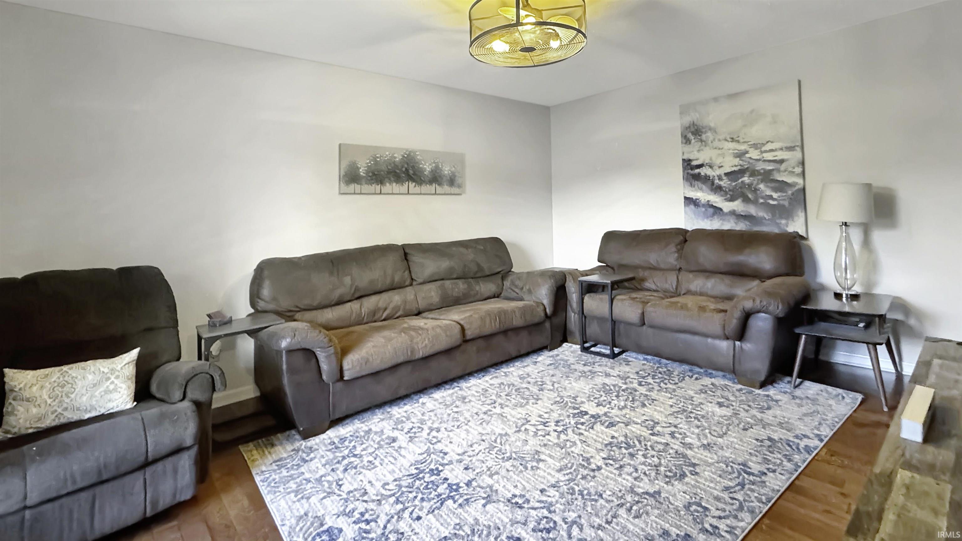 10211 Kimberly Lane