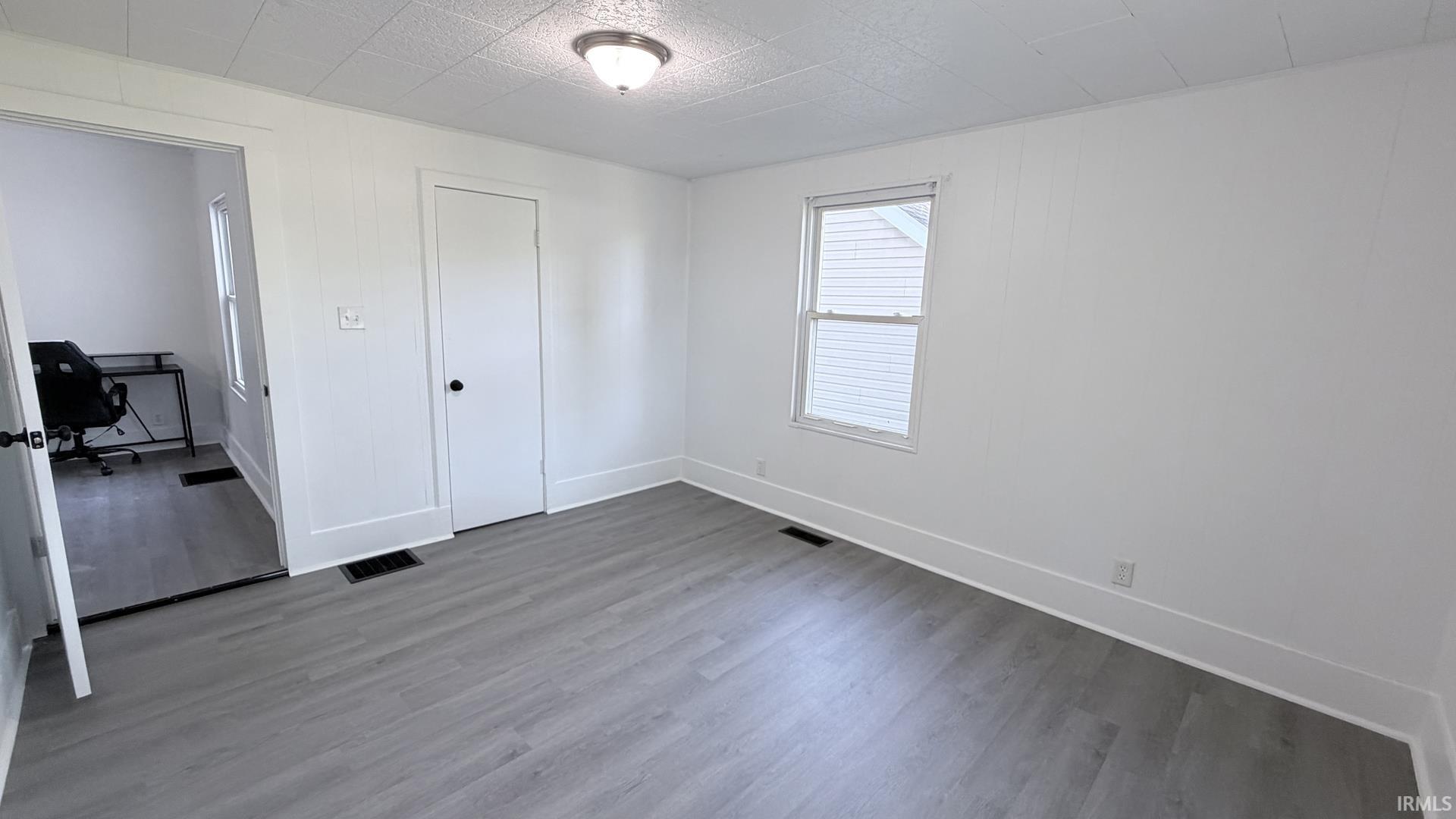 401 S 6th Street