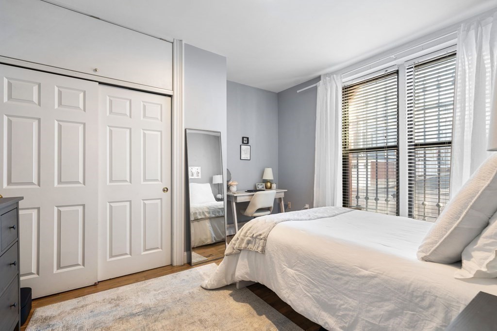 330 1/2 E Street Unit: 1