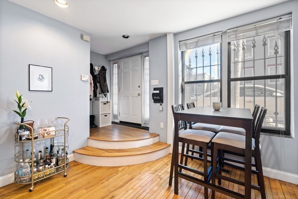 330 1/2 E Street Unit: 1